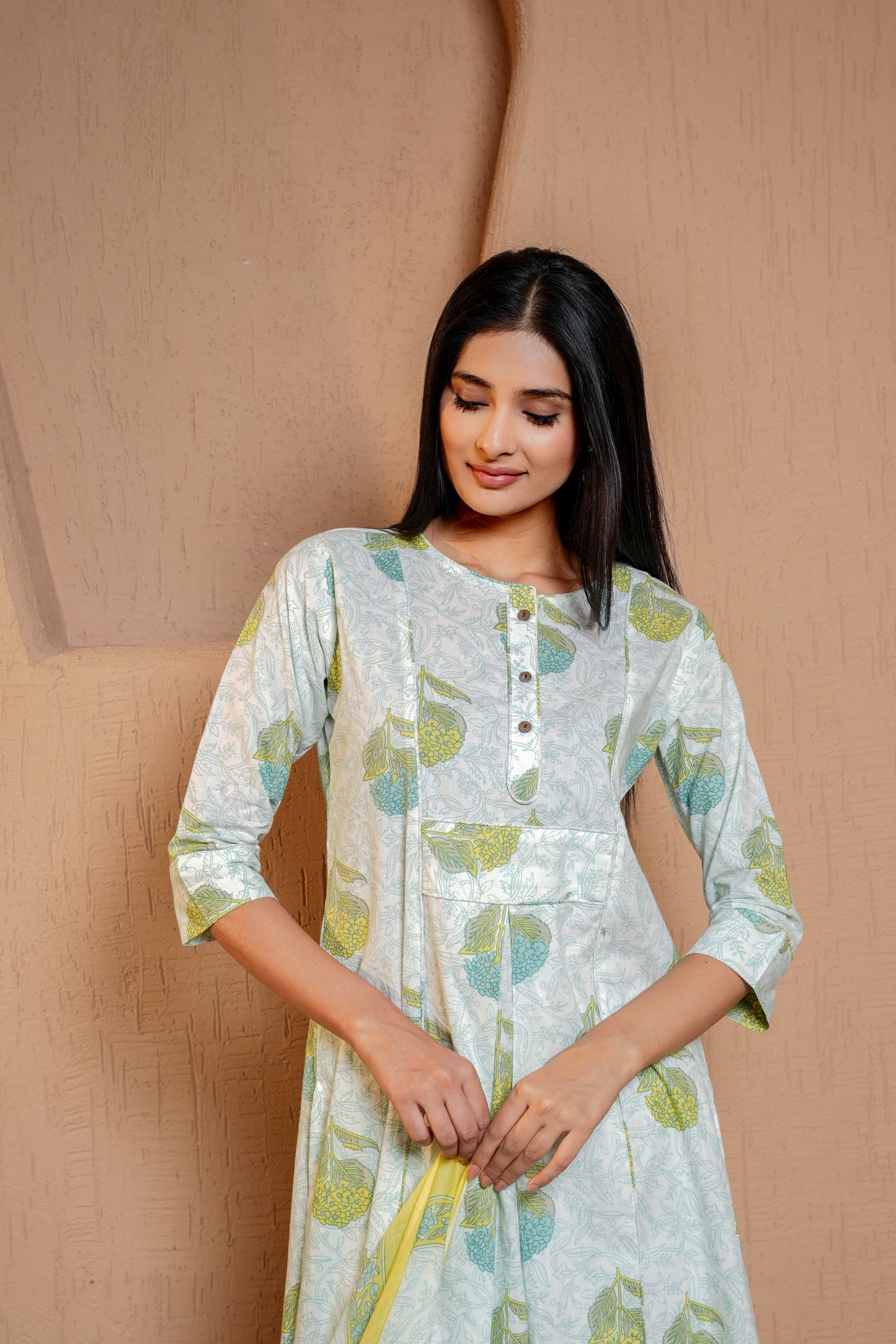 Tropical Hues Wrink Dupatta Set