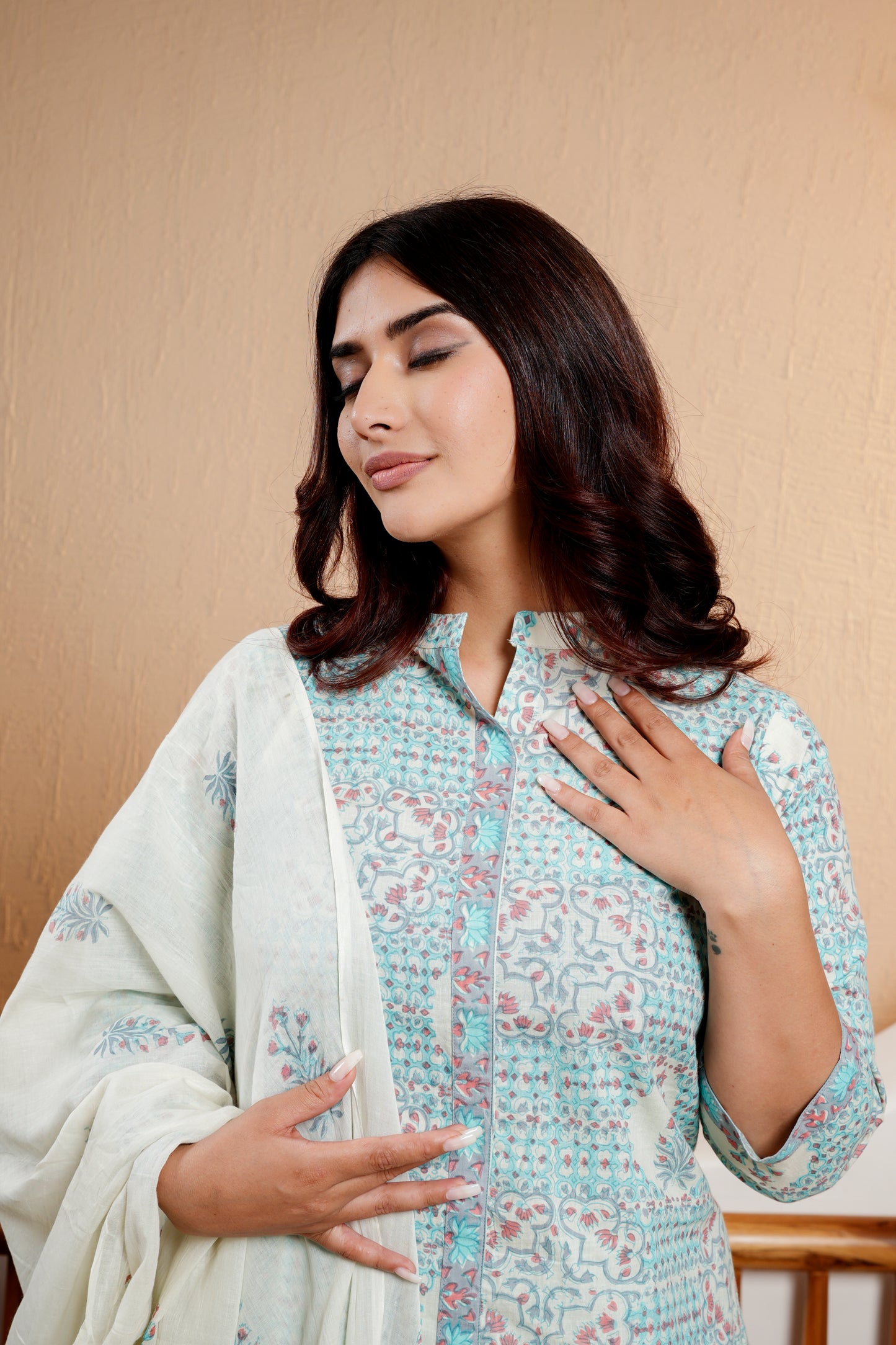 Ivory Blossom Dupatta Set